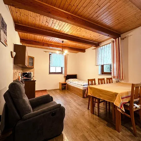Kolb Apartment